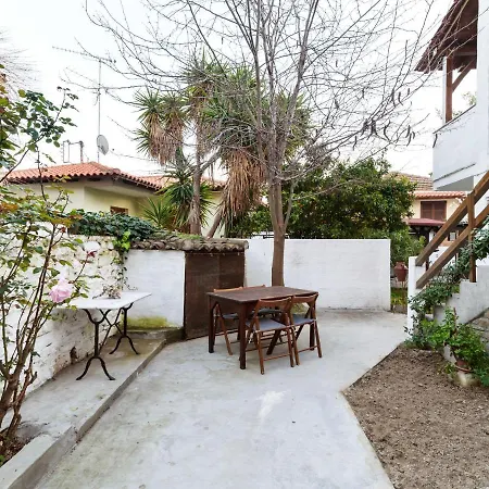 Cosy In With Garden Apartment *
